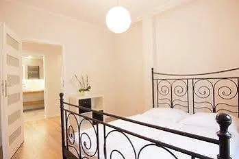 In - Bandurskiego Apartmán *