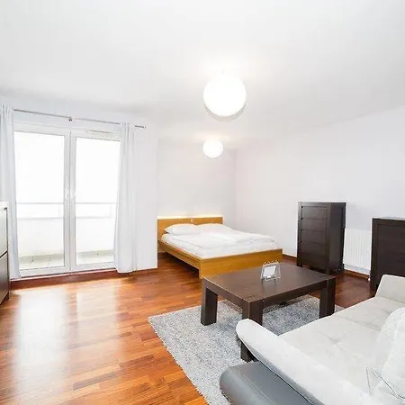 Apartment In - Bandurskiego *