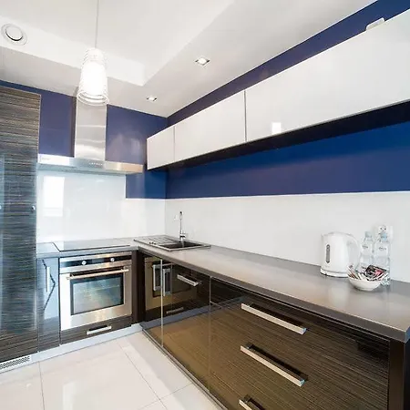 Apartment In - Bandurskiego *