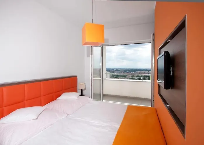 In - Bandurskiego * Szczecin